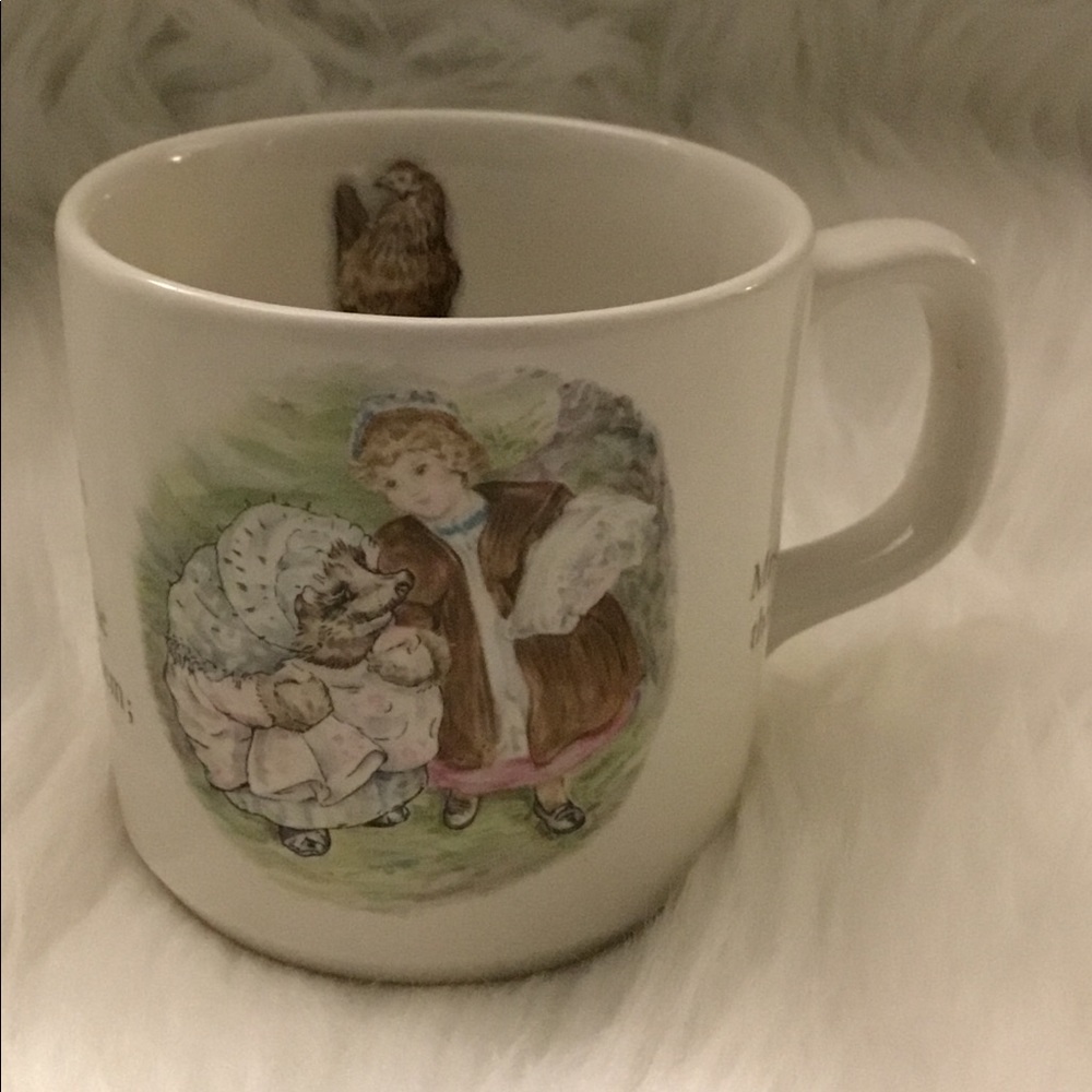 Lucie and Mrs Tiggly-Winkle small cup